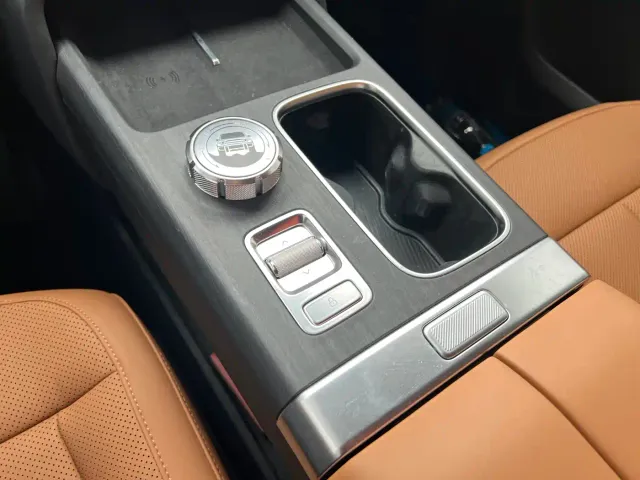 iCAR V27 — Фото автомобиля 10
