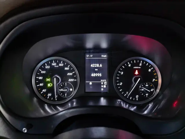 Mercedes-Benz Vito — Фото автомобиля 4