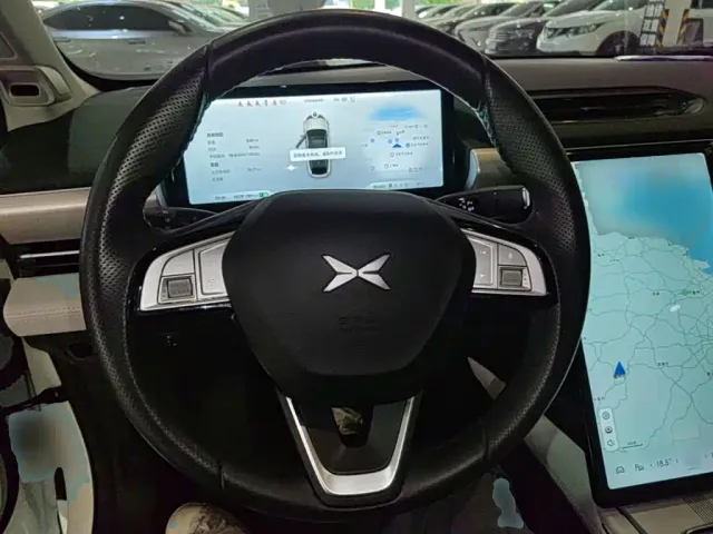 Xpeng P5 — Фото автомобиля 10