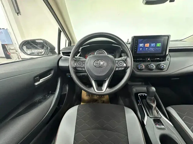 Toyota Corolla — Фото автомобиля 12