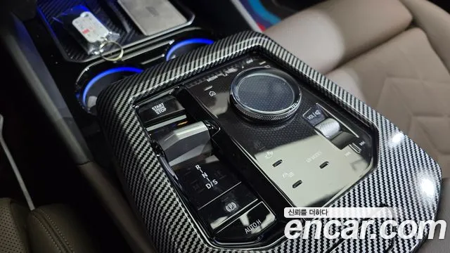 BMW 5 Series G60 — Фото автомобиля 9