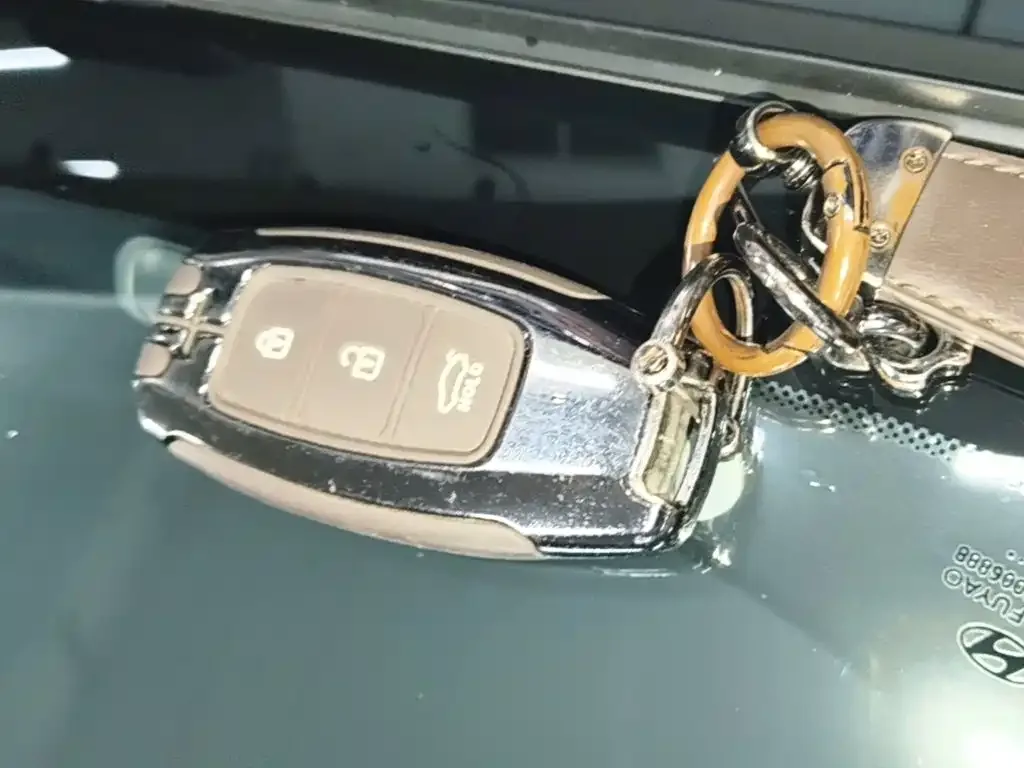 Hyundai Beijing Hyundai ix35 2021 2.0L Automatic 2WD GLS Leading Edition — Фото автомобиля 16