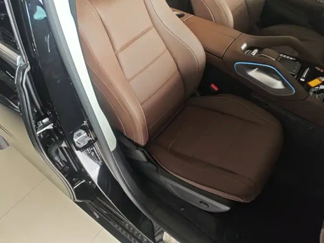 Mercedes-Benz GLE-Class — Фото автомобиля 19