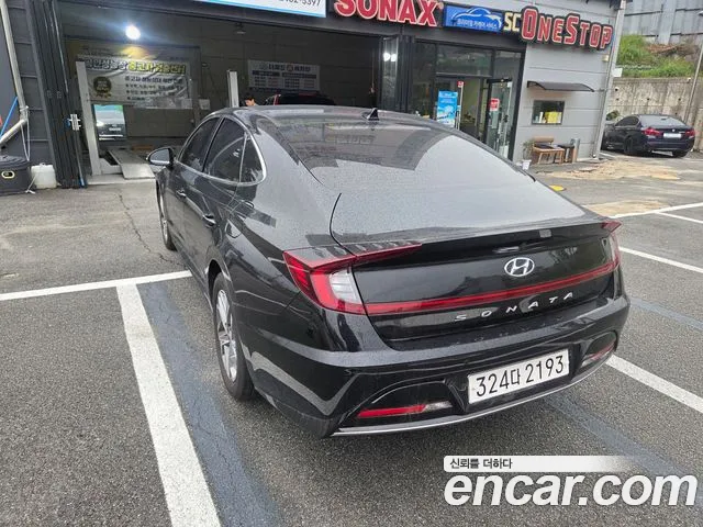 Hyundai Sonata — Фото автомобиля 3