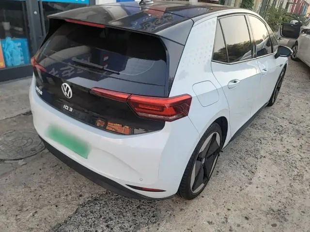 Volkswagen ID.3 — Фото автомобиля 6