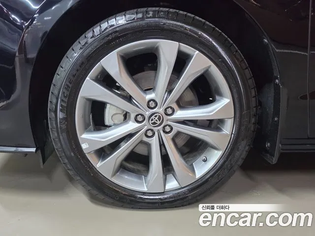Toyota Sienna — Фото автомобиля 5