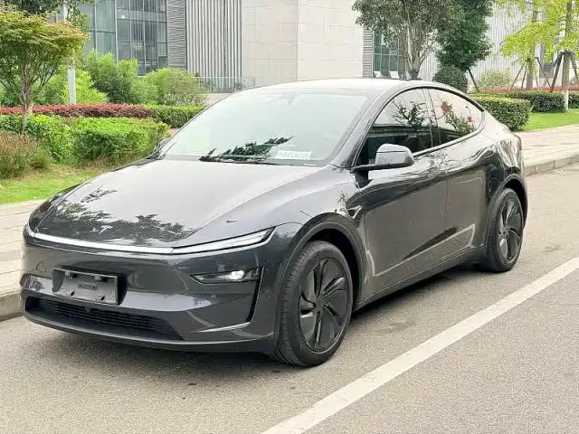 Фотография автомобиля — Tesla Model Y