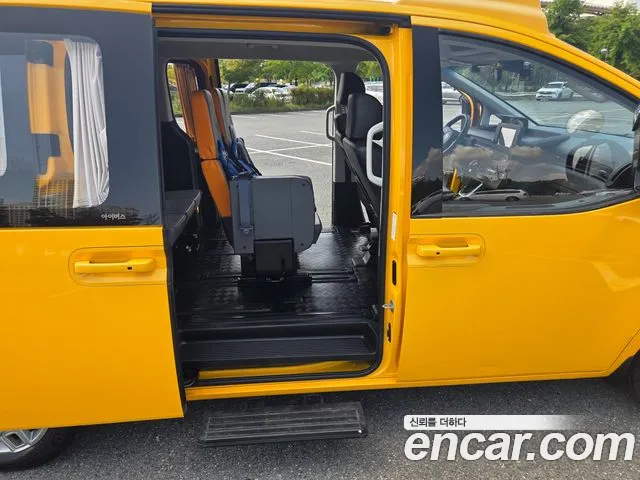 Hyundai Staria Staria — Фото автомобиля 11