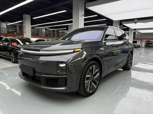 Фотография автомобиля — Li Auto L7