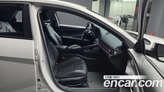 Hyundai AVANTE Новый Avante (CN7) — Фото автомобиля 24