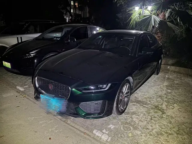Фотография автомобиля — Jaguar XEL