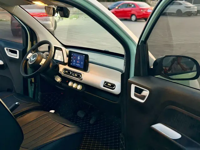 Wuling Hongguang Mini EV — Фото автомобиля 10