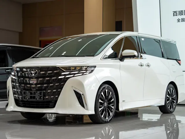 Фотография автомобиля — Toyota Alphard