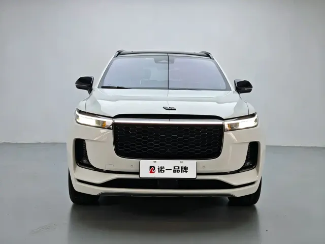 Li Auto ONE — Фото автомобиля 5
