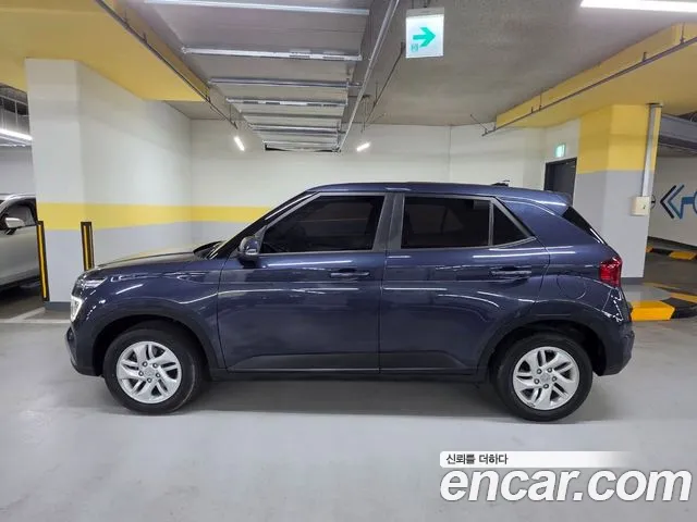 Hyundai Venue — Фото автомобиля 3