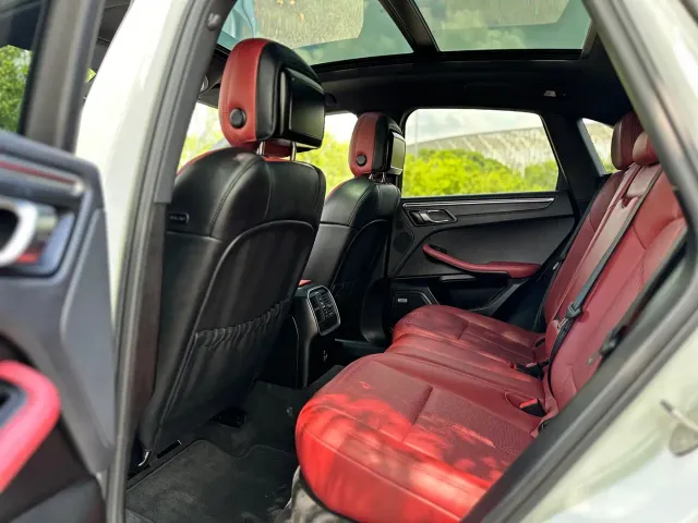 Porsche Macan — Фото автомобиля 11