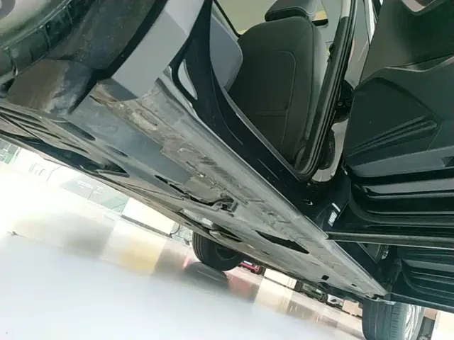 Volkswagen Tiguan L — Фото автомобиля 20