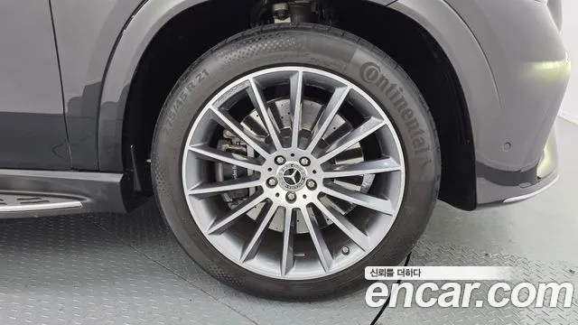 Mercedes-Benz GLE-Class — Фото автомобиля 5