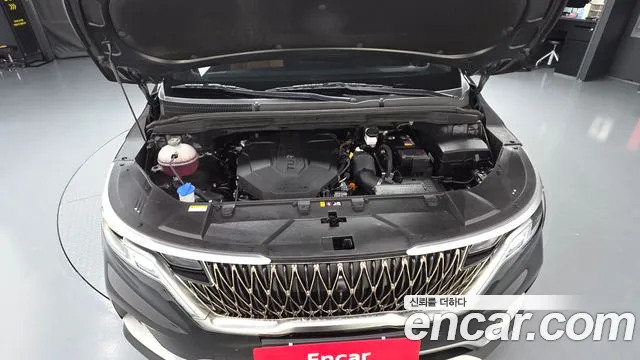 Kia Carnival Generation 4 — Фото автомобиля 6