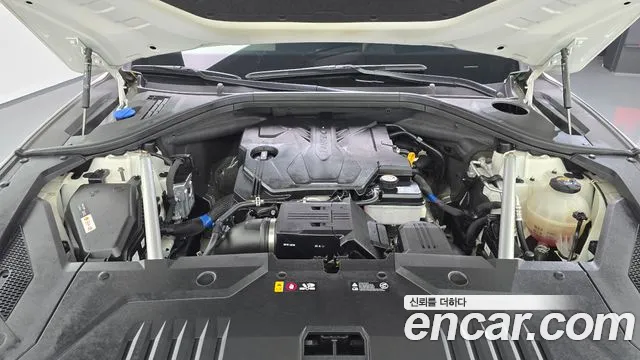 Genesis GV70 2.5T Бензин AWD — Фото автомобиля 6