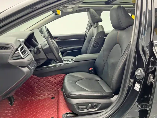 Toyota Camry — Фото автомобиля 15