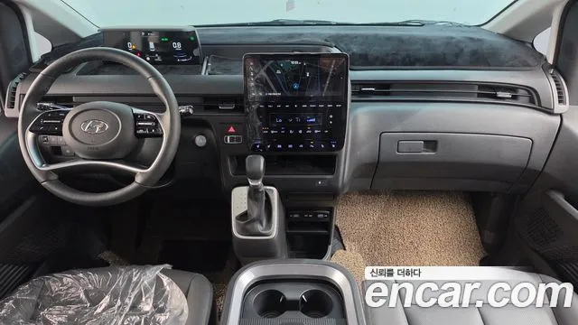 Hyundai Staria — Фото автомобиля 10
