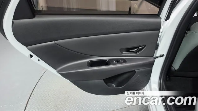 Hyundai AVANTE Новый Avante (CN7) — Фото автомобиля 24