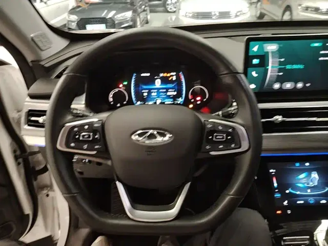 Chery Tiggo 8 — Фото автомобиля 6