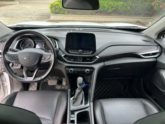 Chevrolet Orlando — Фото автомобиля 2