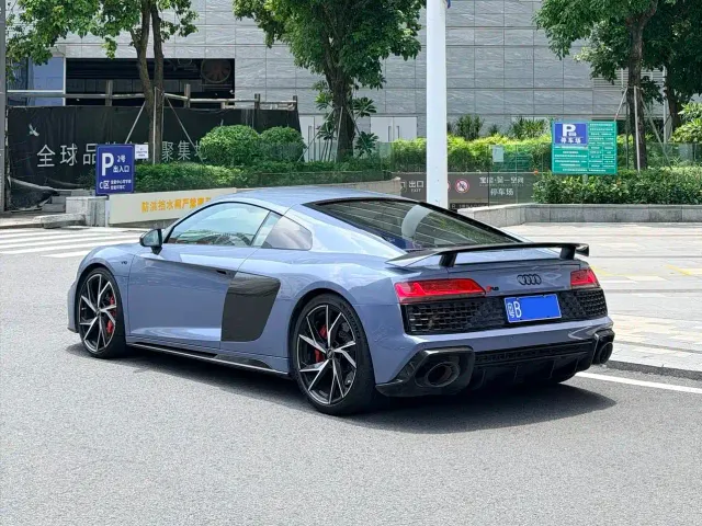 Audi R8 — Фото автомобиля 5