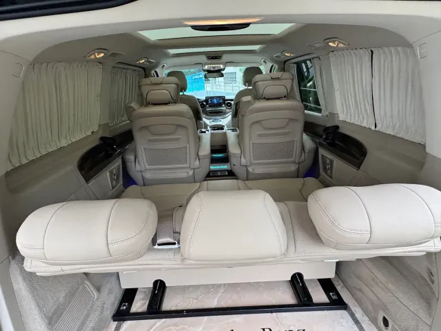Mercedes-Benz V-Class — Фото автомобиля 16
