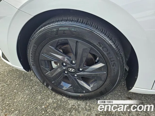 Hyundai Avante — Фото автомобиля 6