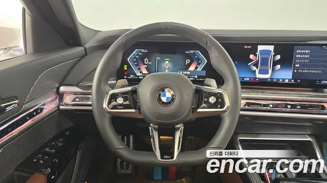 BMW 7-Series — Фото автомобиля 11