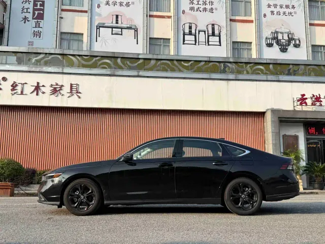Honda Accord — Фото автомобиля 11