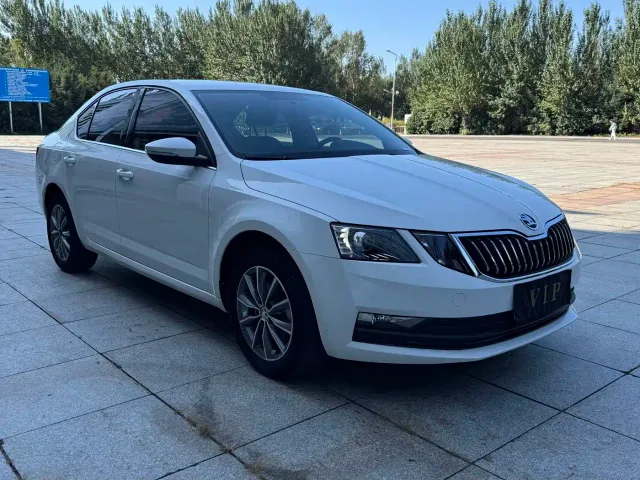 Skoda Octavia — Фото автомобиля 2