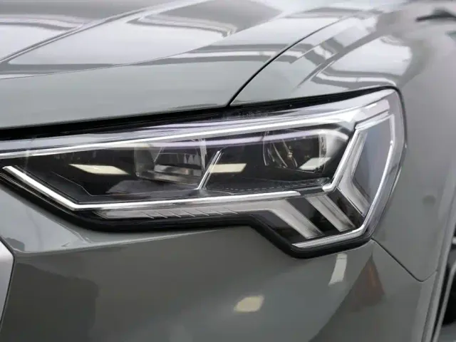 Audi Q3 — Фото автомобиля 2