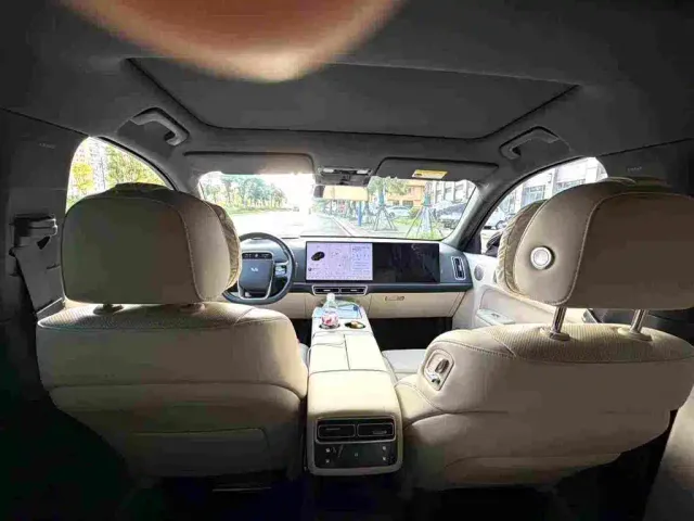 Li Auto L7 — Фото автомобиля 7