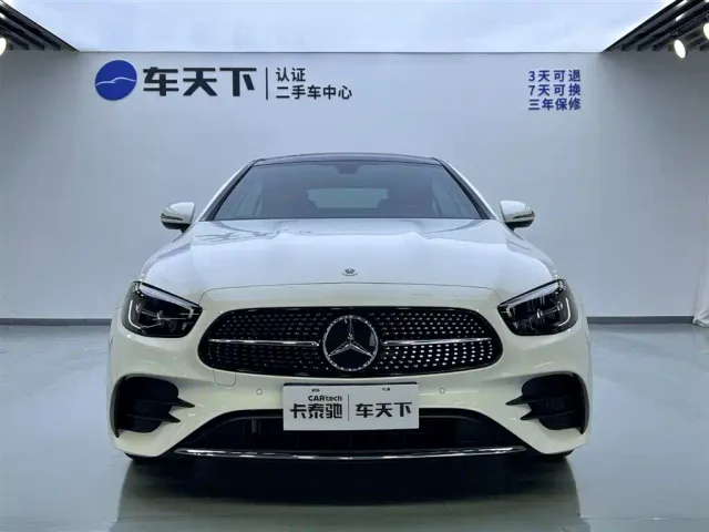 Mercedes-Benz E-Class — Фото автомобиля 3