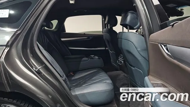 Genesis G80 Бензин 2.5 турбо AWD — Фото автомобиля 9