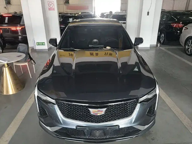Cadillac CT4 — Фото автомобиля 2