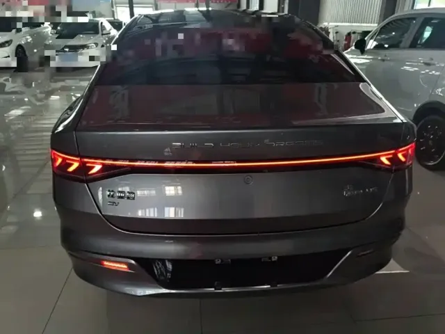 BYD Qin PLUS — Фото автомобиля 5