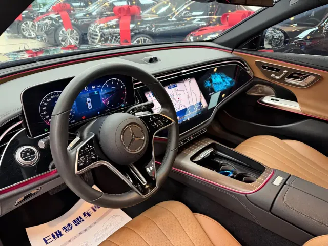 Mercedes-Benz E-Class — Фото автомобиля 6