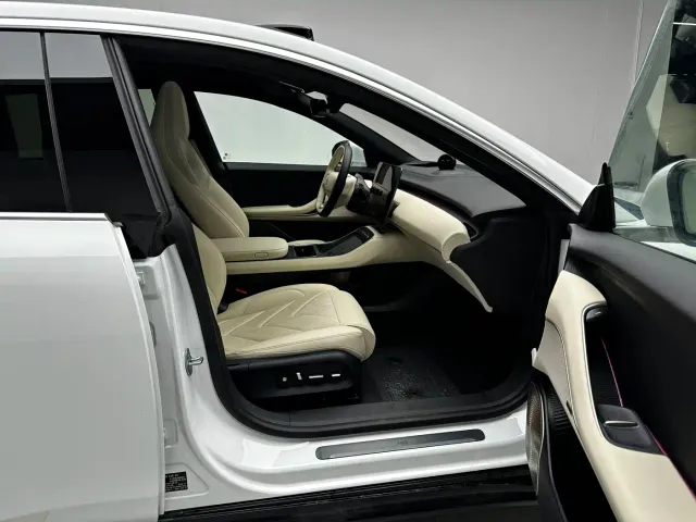 Nio ET5 Touring — Фото автомобиля 15
