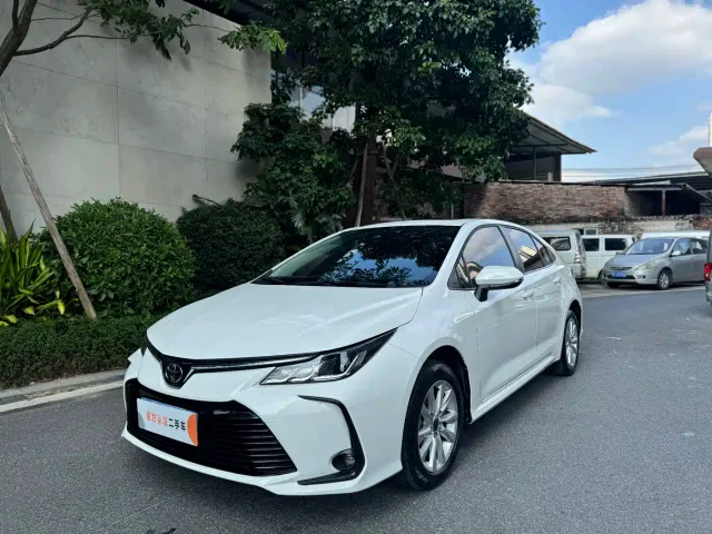 Фотография автомобиля — Toyota Corolla