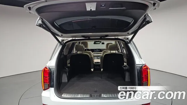 Hyundai Palisade Palisade Дизель 2.2 2WD — Фото автомобиля 14
