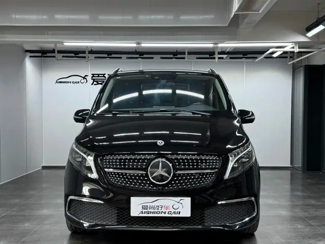 Mercedes-Benz V-Class — Фото автомобиля 2