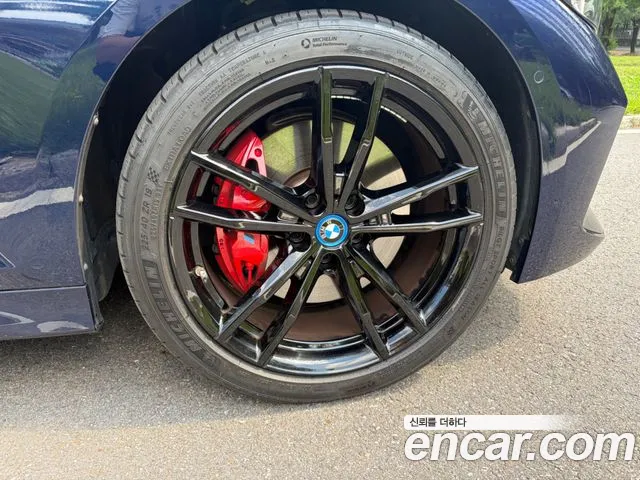 BMW 3 Series — Фото автомобиля 12