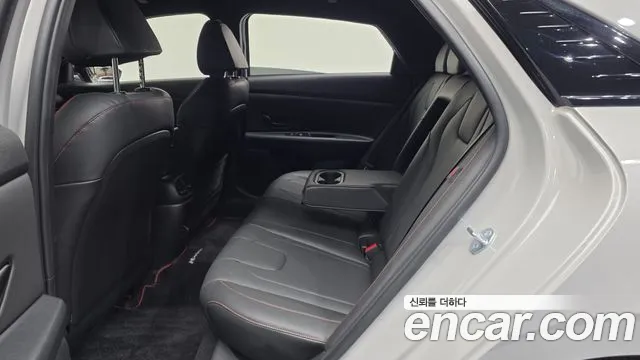 Hyundai AVANTE Новый Avante (CN7) — Фото автомобиля 12