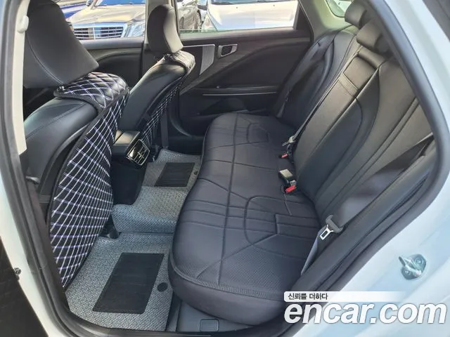 Kia K8 — Фото автомобиля 15