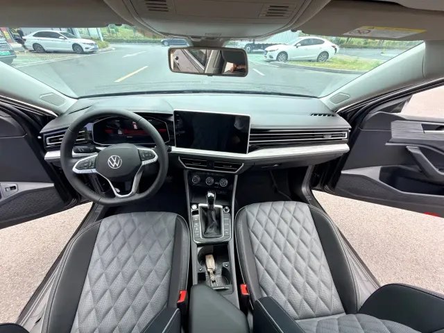 Volkswagen Sagitar — Фото автомобиля 11